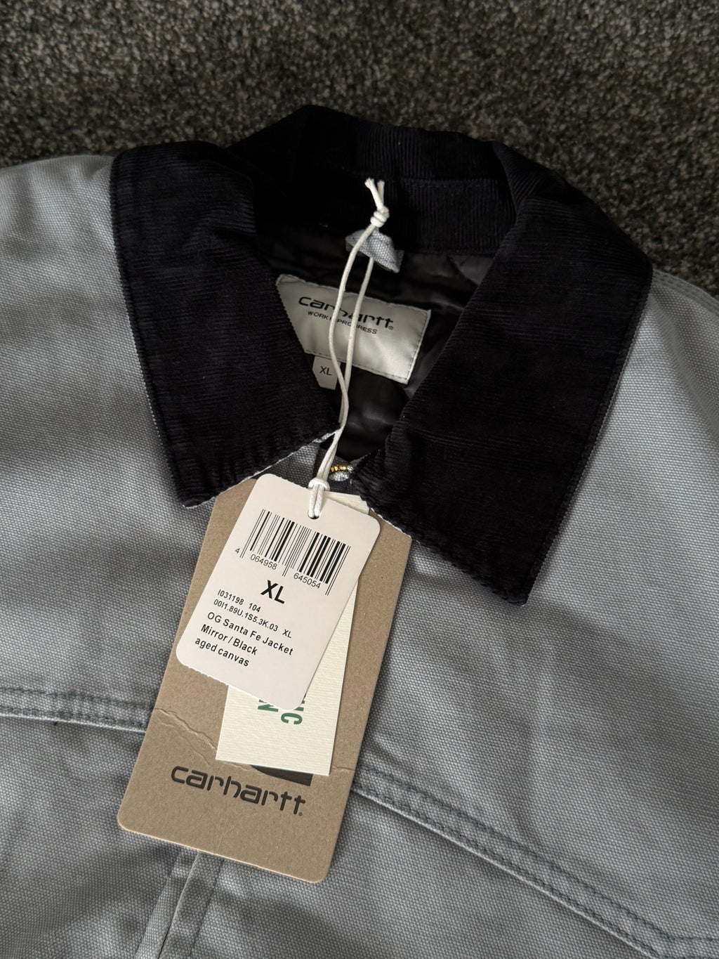 Carhartt OG Santa Fe Jacket
Mirror / Black Aged Canvas