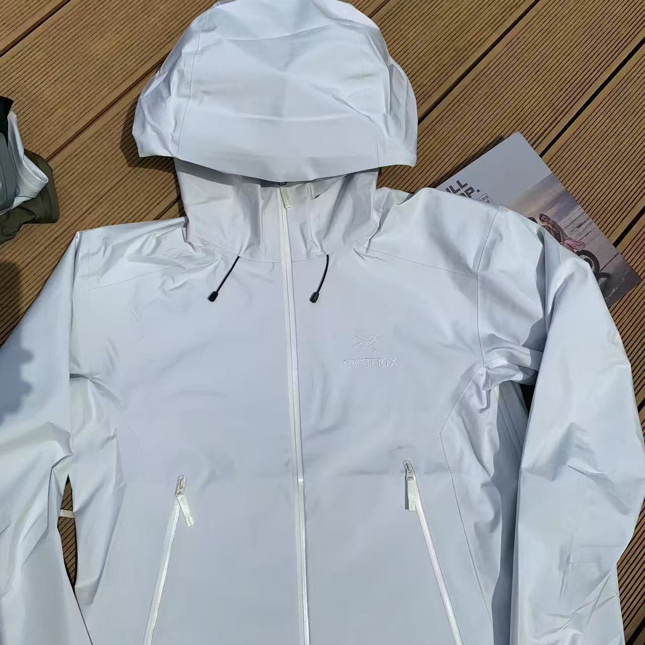 Arcteryx Beta Mens Waterproof Jacket - Snow White