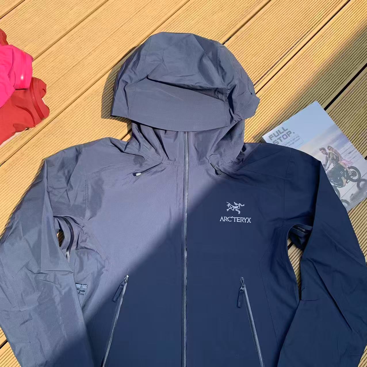 Arcteryx Beta Mens Waterproof Jacket - Navy Blue