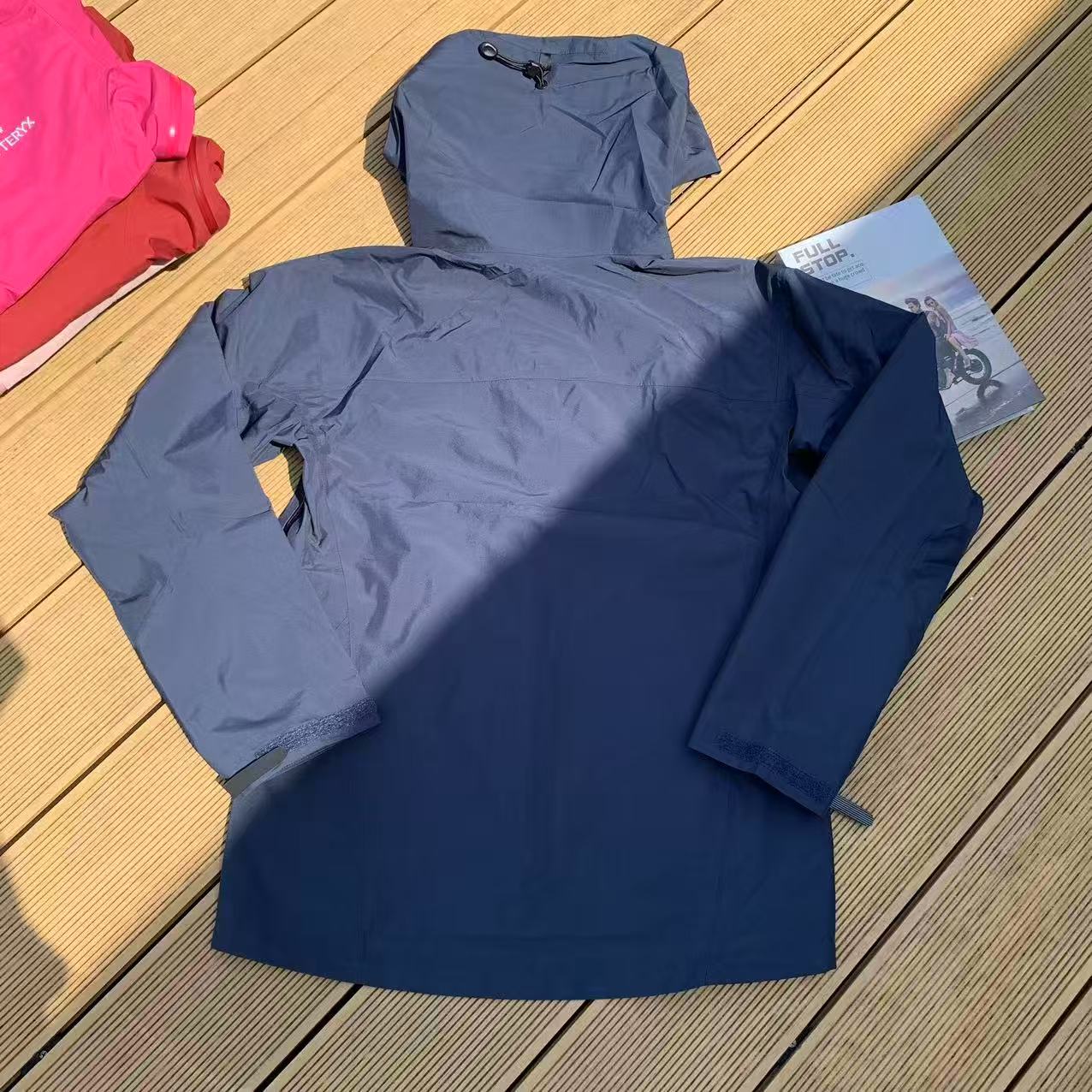 Arcteryx Beta Mens Waterproof Jacket - Navy Blue
