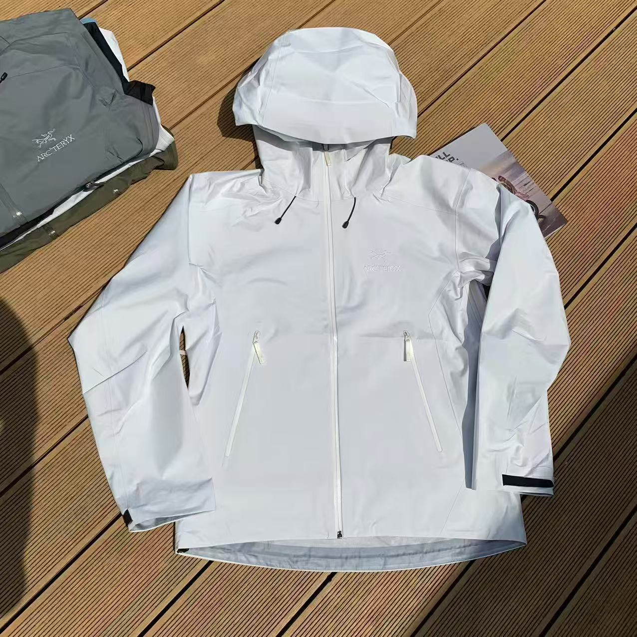 Arcteryx Beta Mens Waterproof Jacket - Snow White