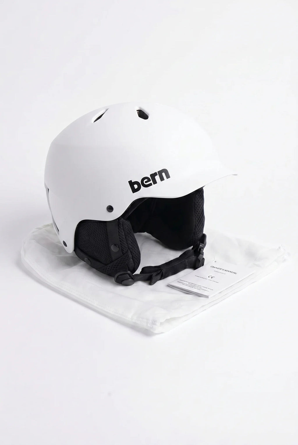 Bern Classic Snow Helmet – Lightweight Ski & Snowboard Helmet with Ear Pads, Adjustable Fit (S–XL)