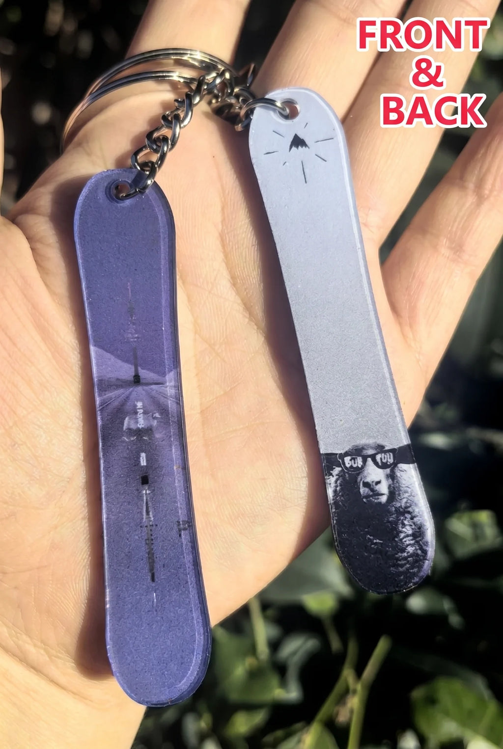 Mini Snowboard Keychain – Stylish Snowboard Pendant Keyring (Multiple Designs)