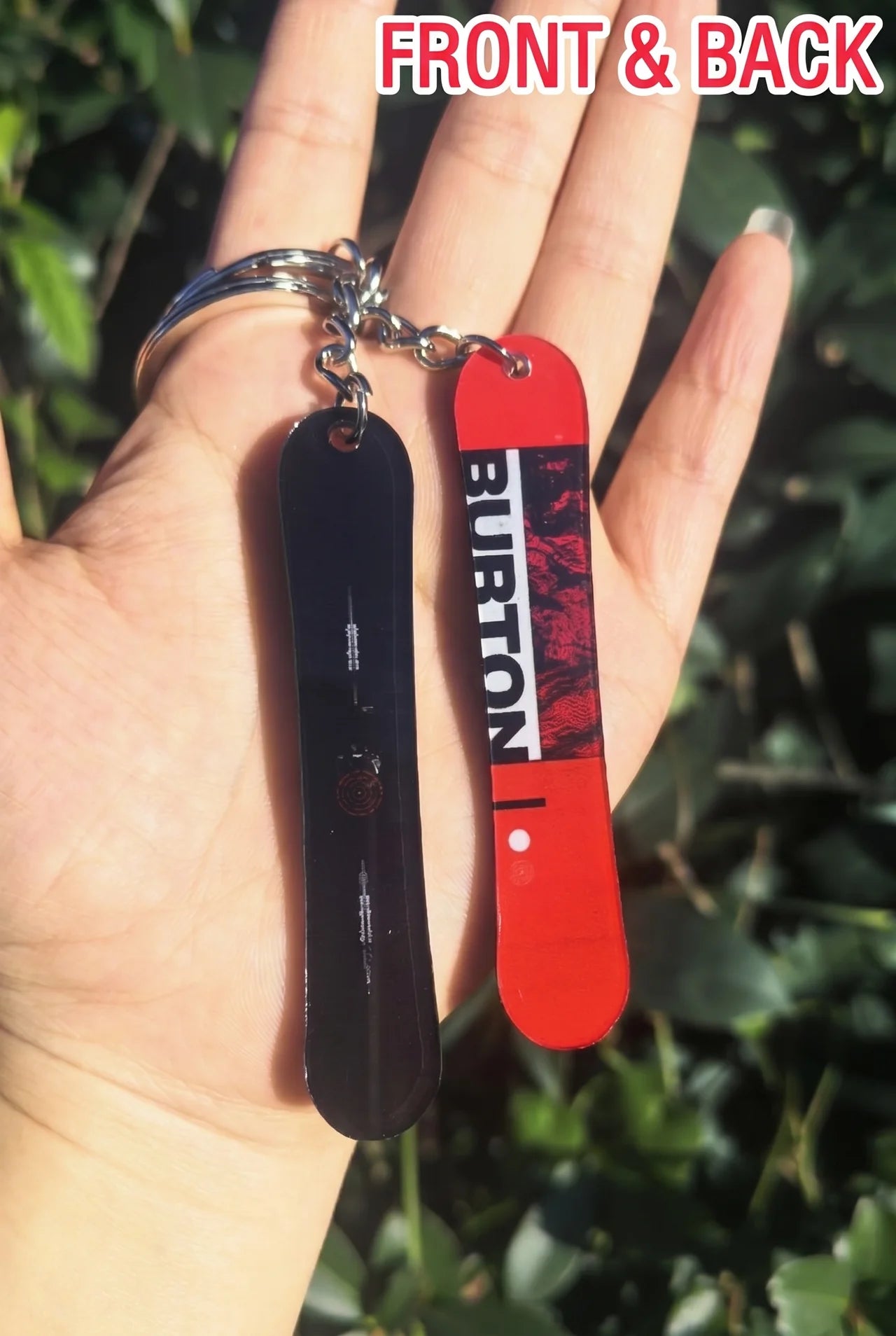 Mini Snowboard Keychain – Stylish Snowboard Pendant Keyring (Multiple Designs)